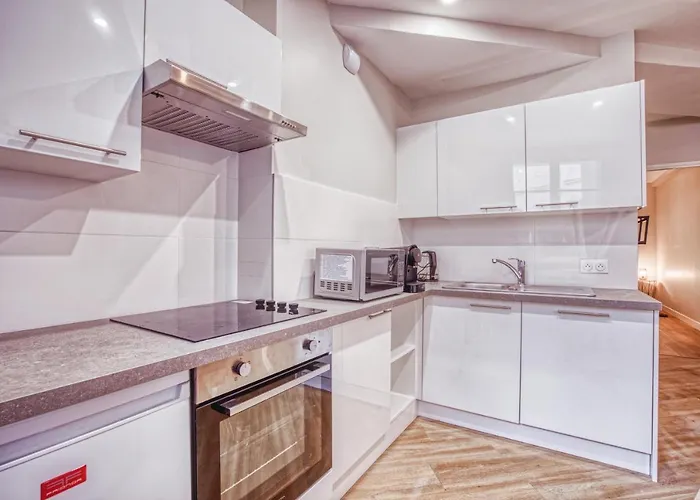 Vernezza, F3 à Deux Pas De Montparnasse Appartement Paris