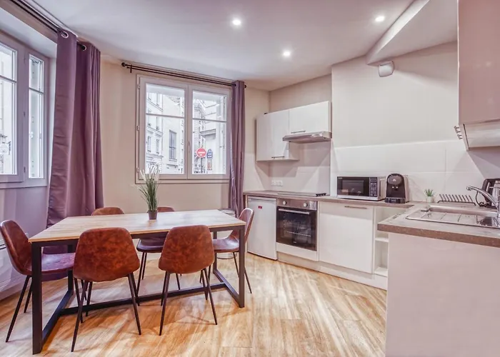 Vernezza, F3 à Deux Pas De Montparnasse Appartement