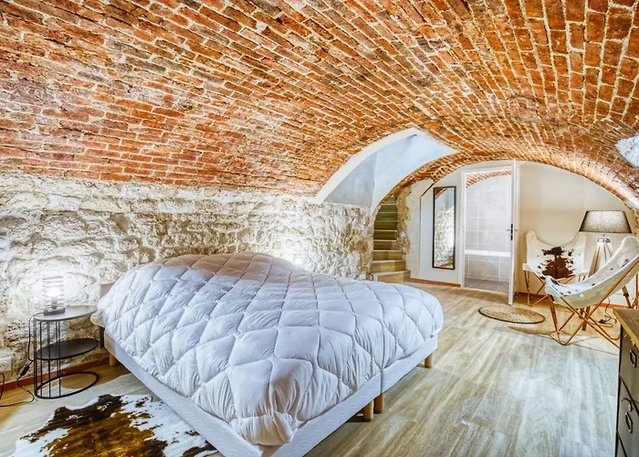 Vernezza, F3 à Deux Pas De Montparnasse *